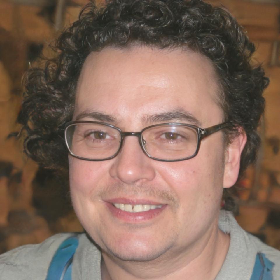 Porträt von Risikomanagement-Experte Elias Kronenberg